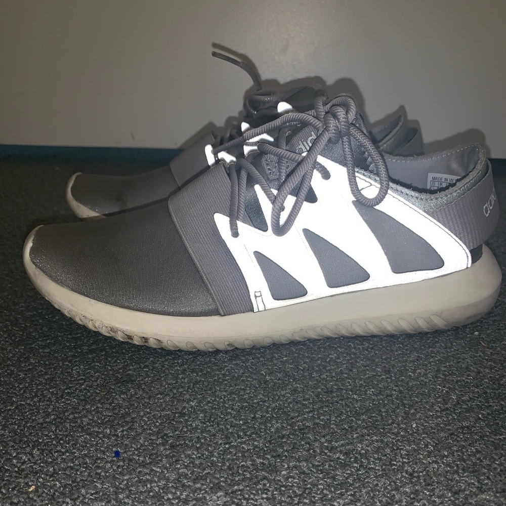Adidas Tubular Viral Sneakers